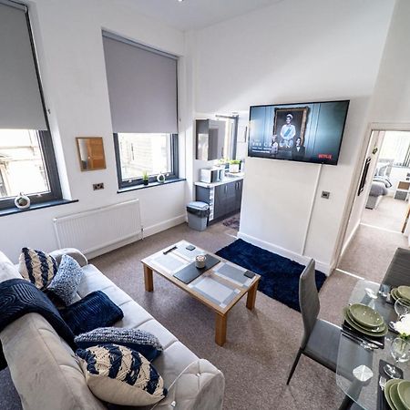 Cozy 1-Bedroom Apartment In The Heart Of Barnsley Town Centre Екстериор снимка