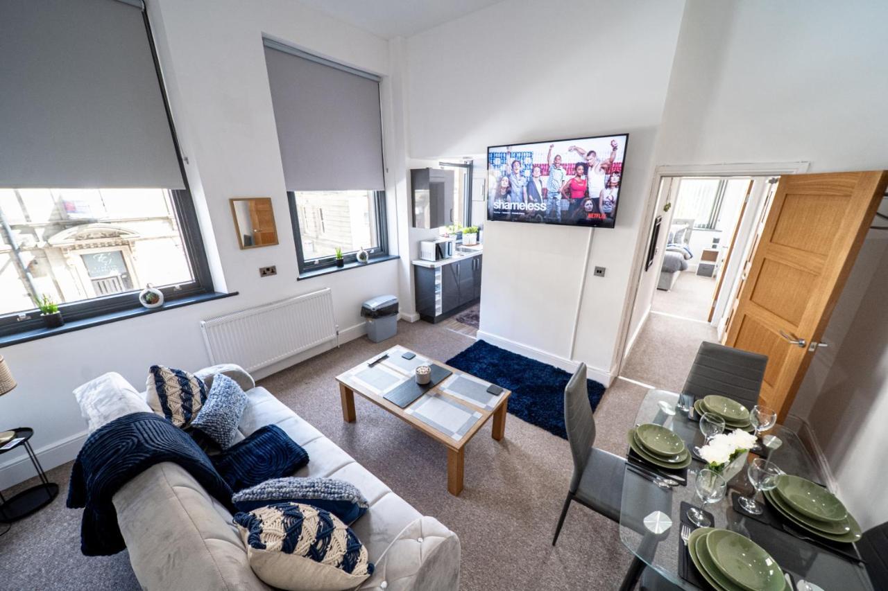 Cozy 1-Bedroom Apartment In The Heart Of Barnsley Town Centre Екстериор снимка