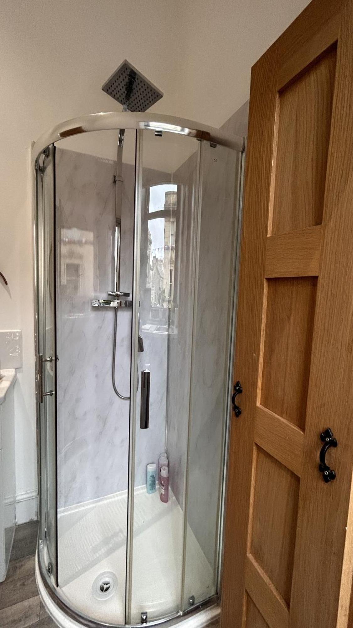 Cozy 1-Bedroom Apartment In The Heart Of Barnsley Town Centre Екстериор снимка